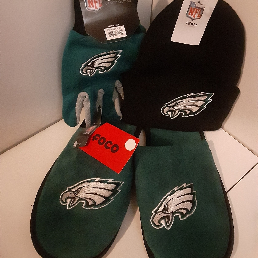 3 piece Eagles APPAREL,Skull Hat,Slippers..size 11-12 & Utility Gloves...